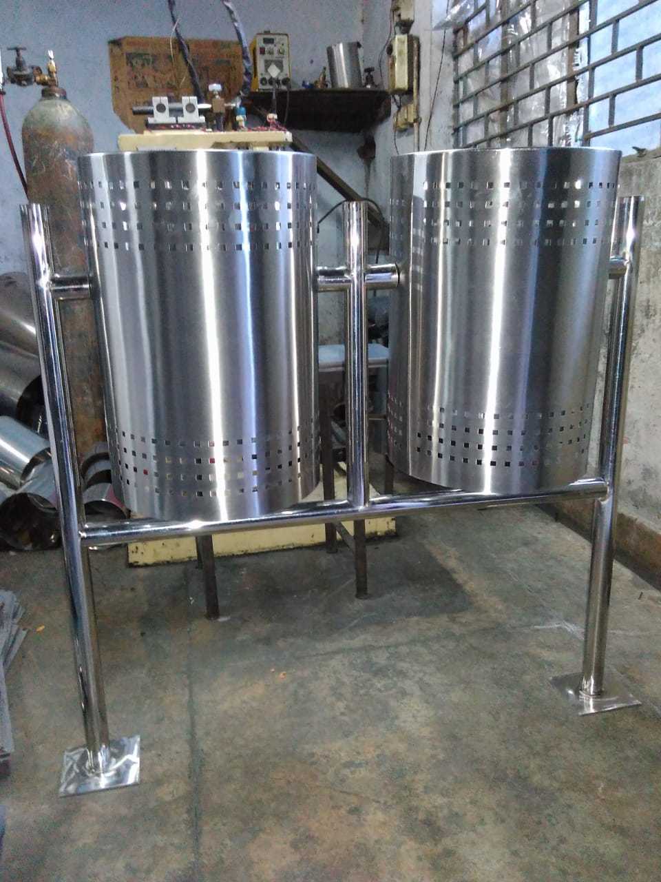 Silver Hanging Dustbin
