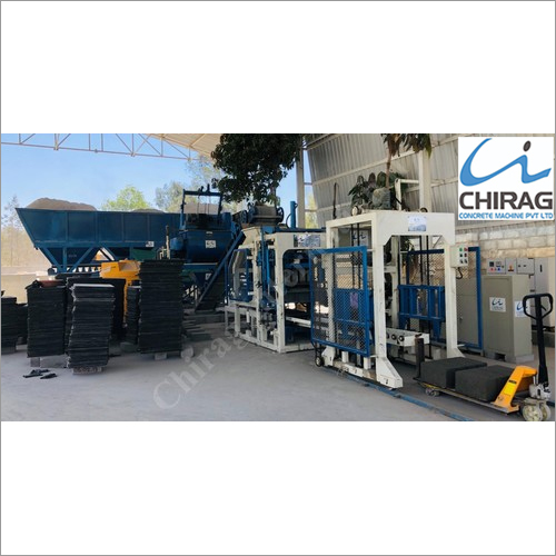 Chirag Fully Automatic Vibration Block Making Machine Capacity: 1000-1500 Kg/Hr