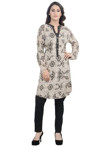 कशीदाकारी लंबे टॉप