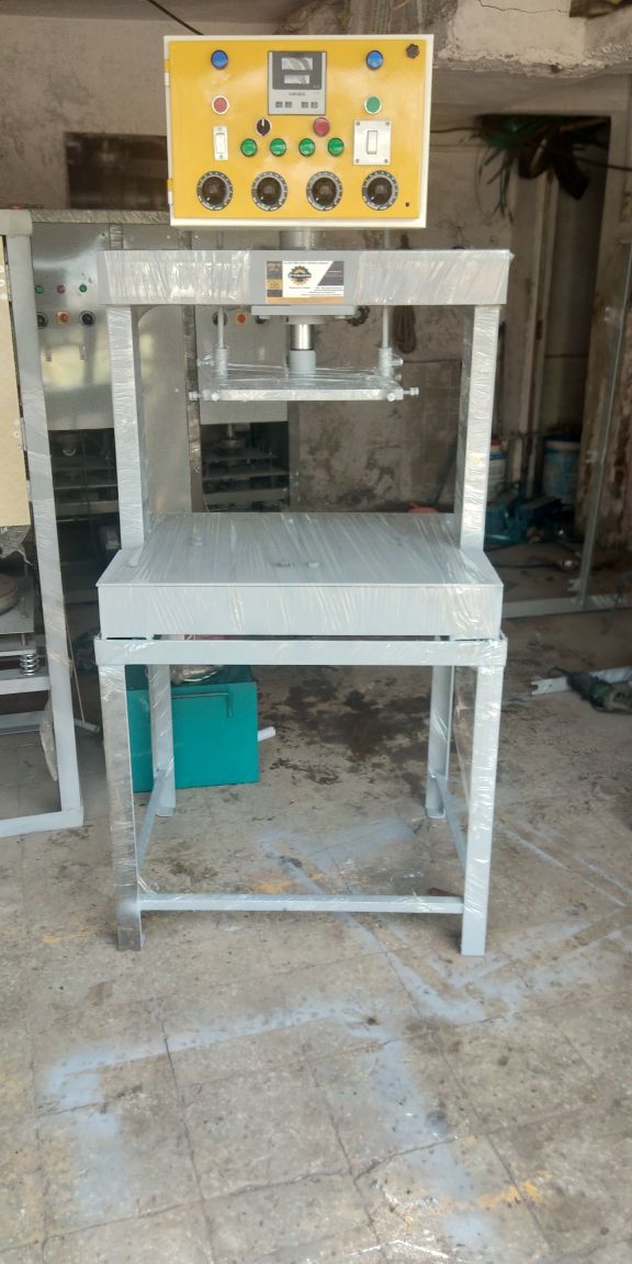 Black & Yellow H Type Hydraulic Cutting Machine