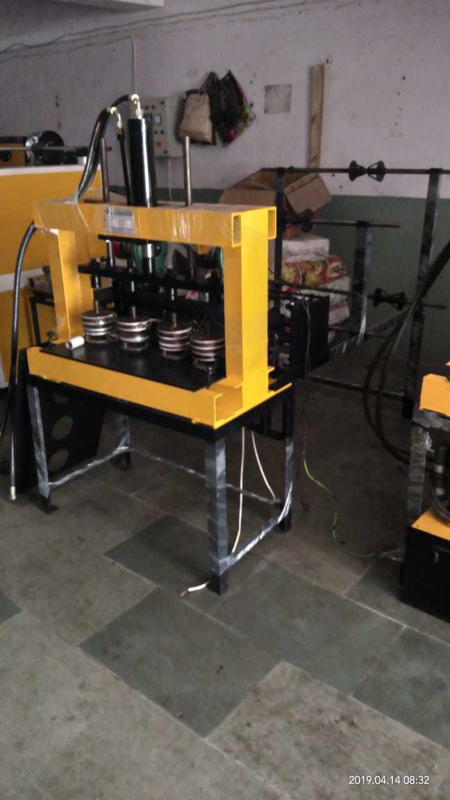 Black & Yellow H Type Hydraulic Cutting Machine