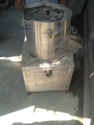 आलू छीलने वाली मशीन क्षमता: 10 Kg/hr