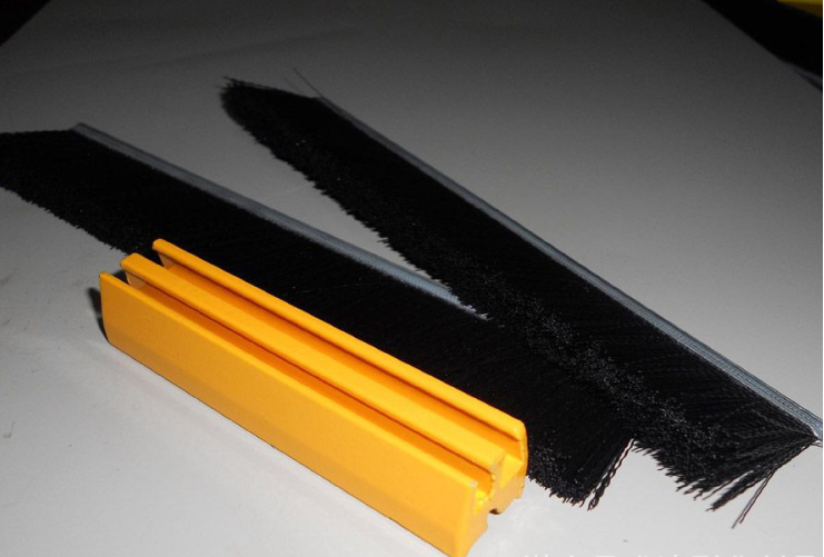 Could Be Customized Nylon Strip Brush For Elevator Cleaning