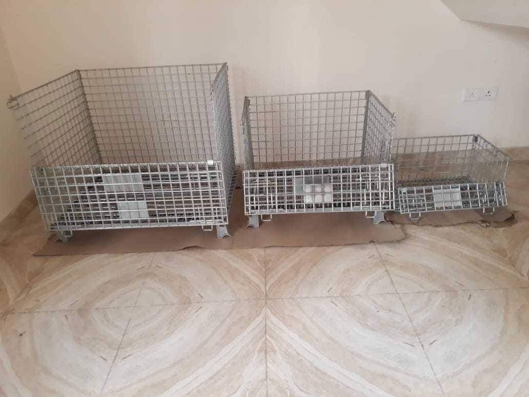 Heavy Duty Wire Mesh Cage Container - Customizable Sizes 1200x1000x890 Mm, 1000x800x840 Mm, Durable & Rust Proof With 500-800 Kg Lifting Capacity, Easy To Operate