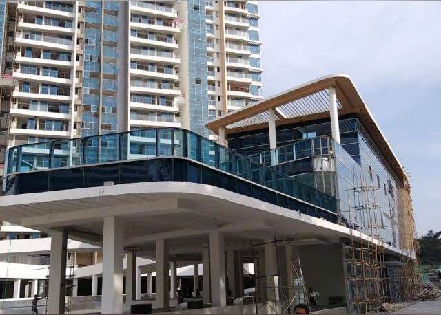 Glass Glazing Work - Aluminum & Glass Curtain Wall Systems | Semi-unitized & Unitized Structural Glazing For Commercial, Industrial, And Retail Applications