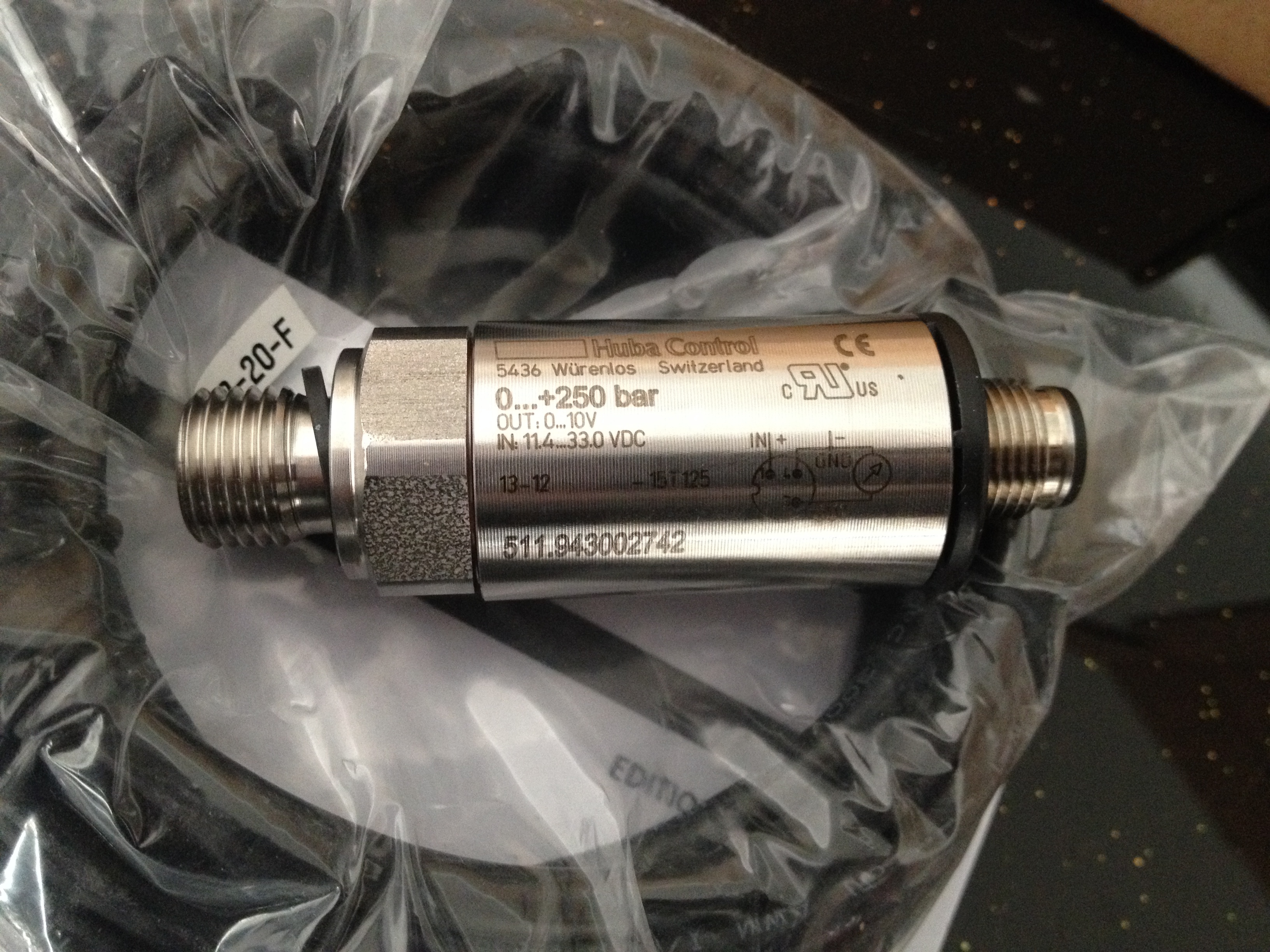 Huba 511.940003842 Control Pressure Transmitter 0 - 60 Bar Measure Pressure Of: Gas