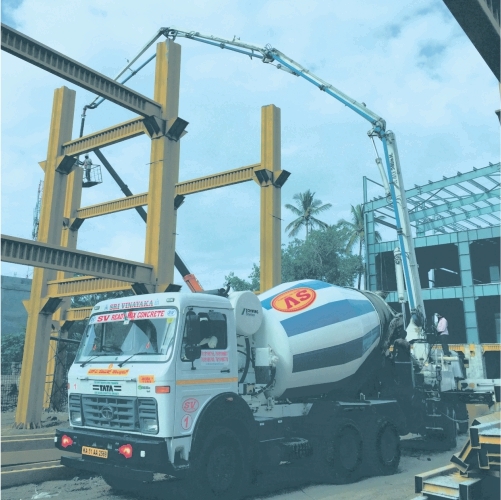 Concrete Filled Steel Columns - Mild Steel Structure, Color Coated Finish | Enhanced Durability, Reduced Shrinkage & Buckling Resistance