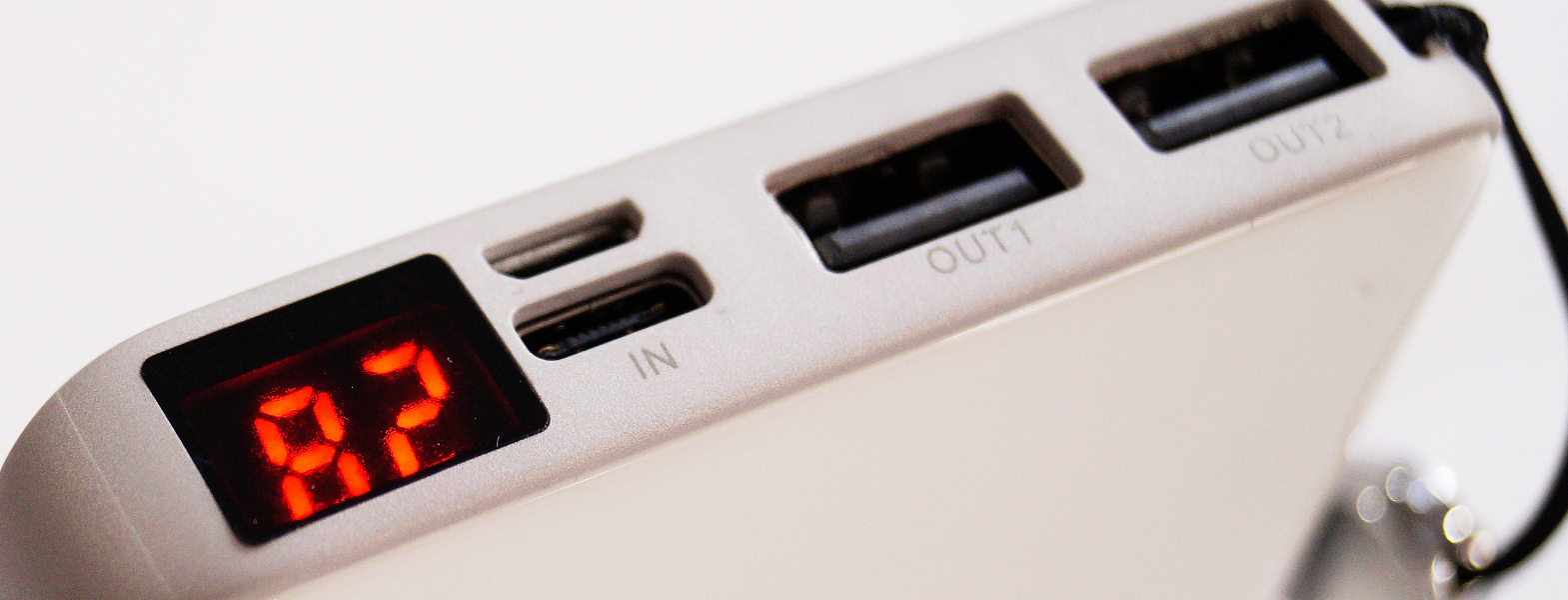 Digital Display Power Bank (X1444) - Color: Cream