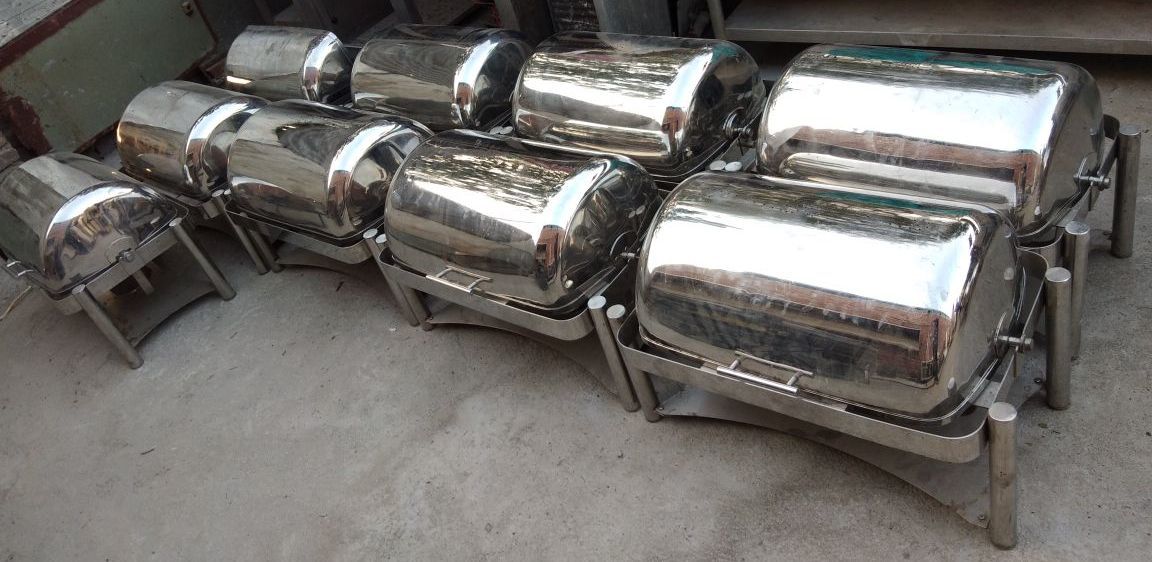 Used Chafing Dish - Color: Silver