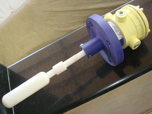 Side Mounted Level Switch - Stainless Steel Ip65 Protection Level | High-temperature Resistance Up To 1000â°c Compact Design For Small Tanks