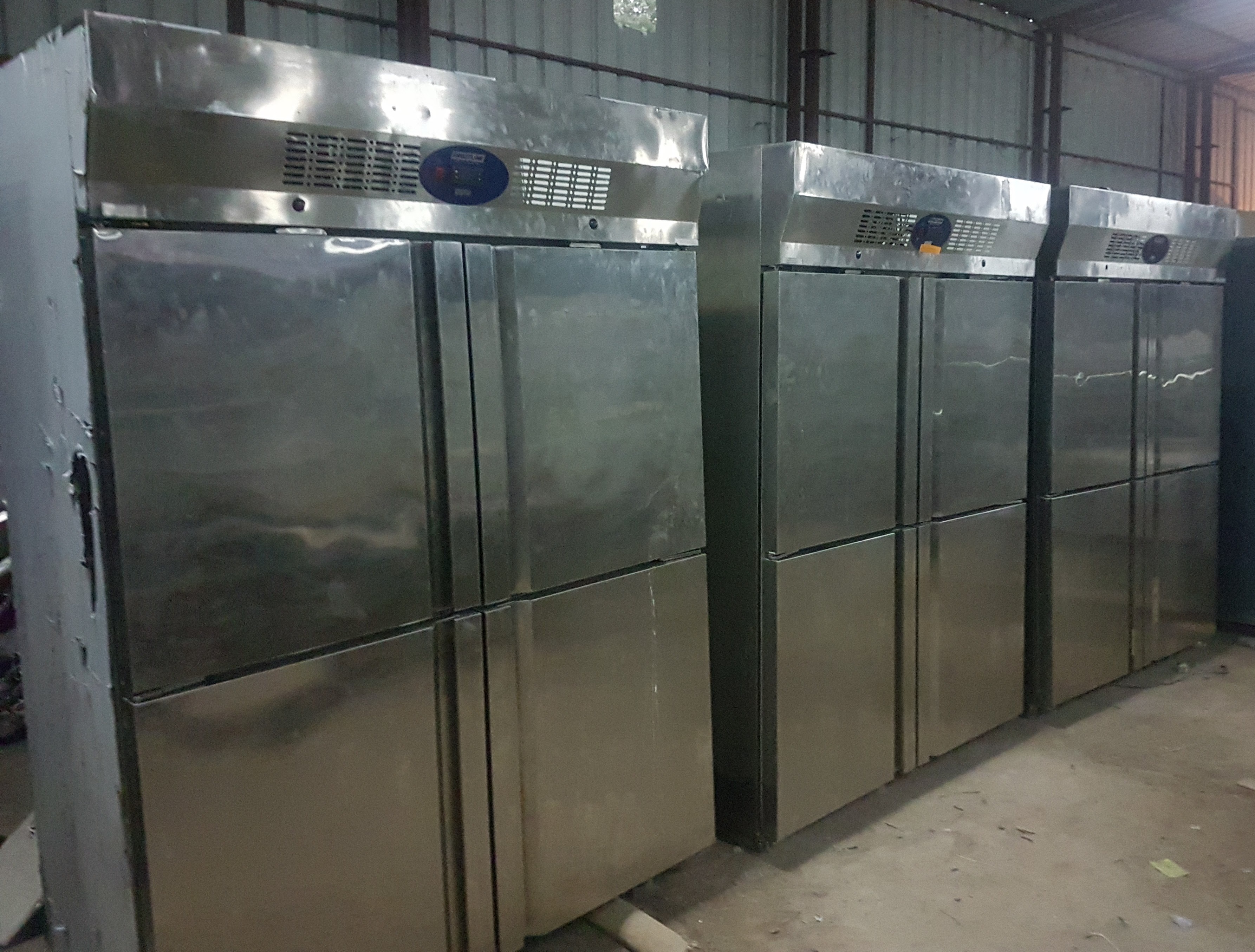 Stainless Steel Refrigerator - Power Source: Electric
