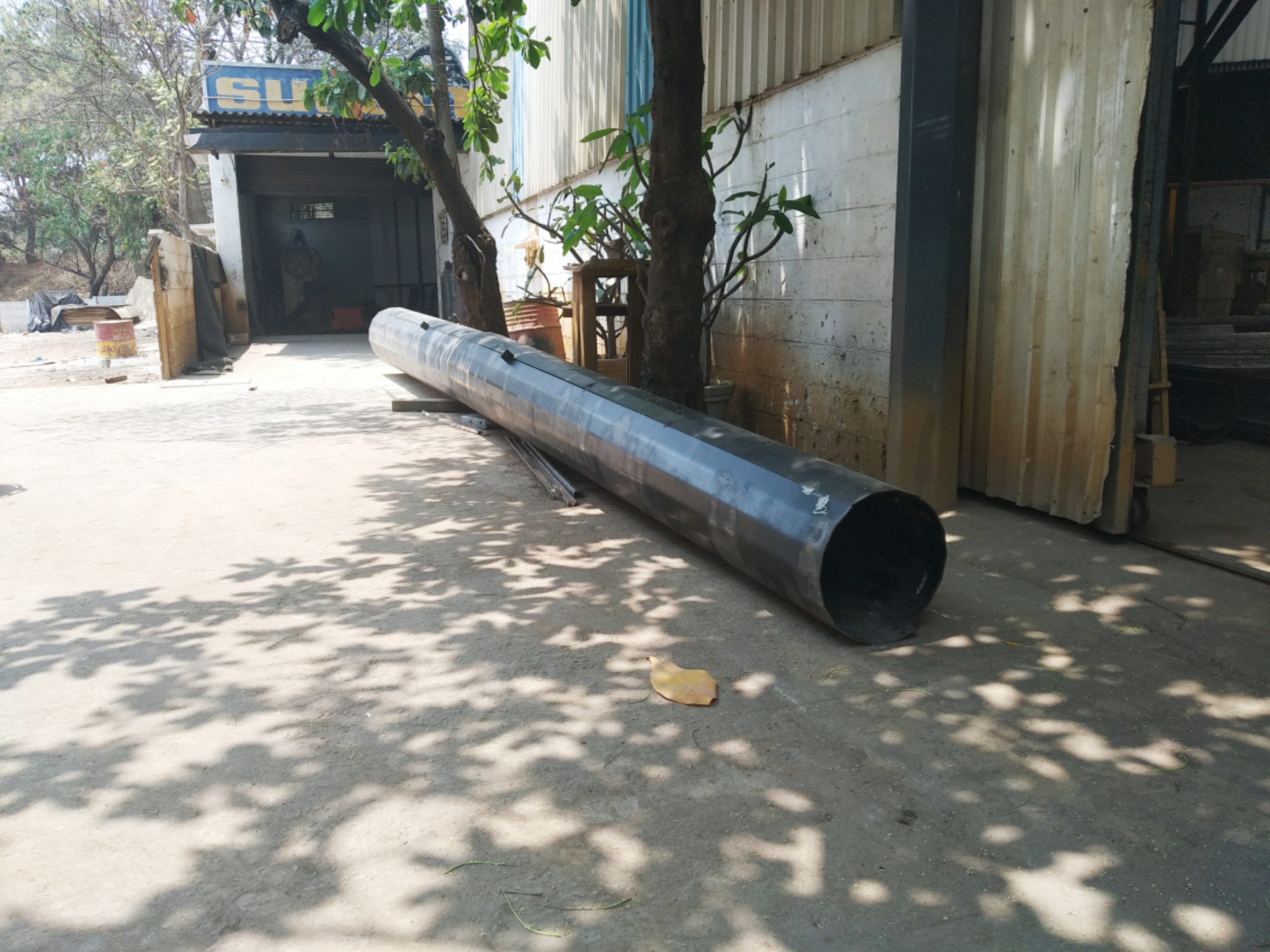 Electrical High Mast Poles - Mild Steel, Height: 9-32 Meter, Length: Up To 24 Meter, Thickness: 1-6mm, Silver Finish | For Road & Garden Use, Decorative Pillars