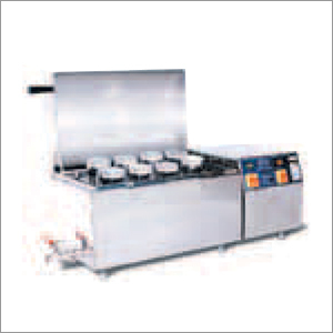 Launder-O-Meter (Washing Fastness Tester) Machine Weight: 81 Kilograms (Kg)