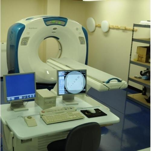Toshiba Aquilion 16 Ct Scanner - Metal & Plastic Construction, White Finish | Advanced Imaging Technology, Fast Scanning Capability, Enhanced Patient Comfort, Quantum Denoising Software, Low Dose Contrast Monitoring, Real-time Roi Tracking