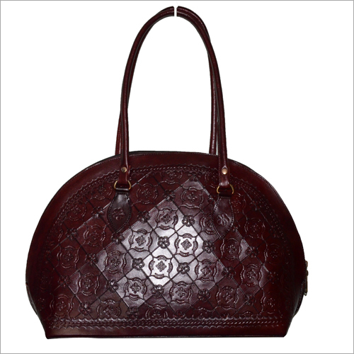 Ladies Leather Designer Hang Bag Design: Engraved