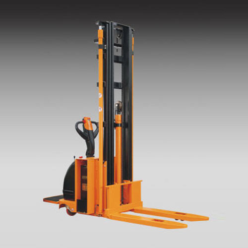 Electric Stackers - 1500 Kg Capacity, 6000 mm Lift Height | Versatile Design for Efficient Maneuverability, Enhanced Safety Features, Quick Battery Change Options