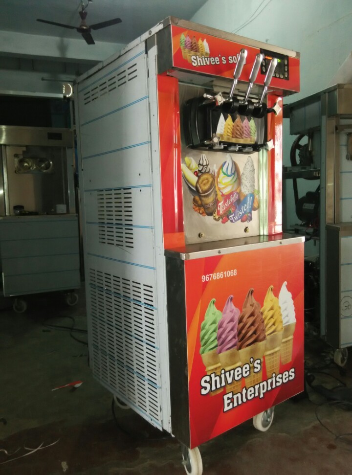 Softy Ice Cream Machine