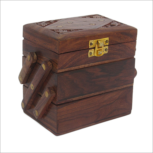 लकड़ी का खजाना बॉक्स