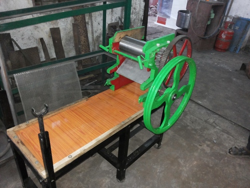 Noodles Making Machine Capacity: 500 Kg/Hr