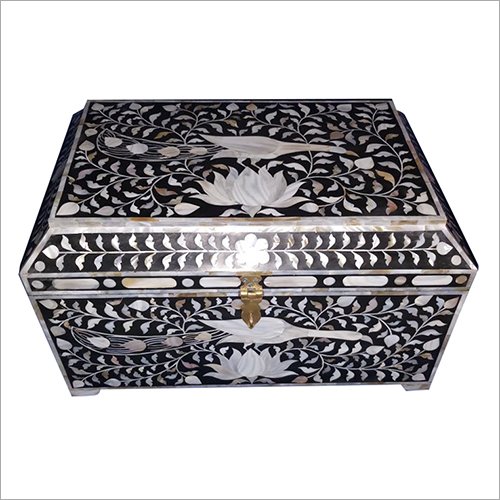 बोन पेंटेड बॉक्स