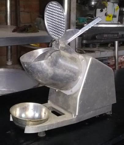 स्टेनलेस स्टील आइस क्रशर मशीन