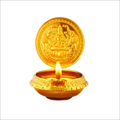 मध्यम गजलक्ष्मी पीतल दीया