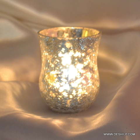 एंटीक इमिटेशन सिल्वर ग्लास कैंडल होल्डर