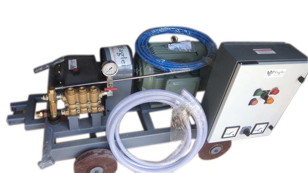 High Pressure Water Jetting Pump - 750 Bar, 70 Lpm Flow Rate, Electric Power Source - Blue, Semi-automatic, Portable Design