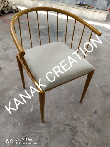 हस्तनिर्मित औद्योगिक जेल येलो कोटेड चेयर