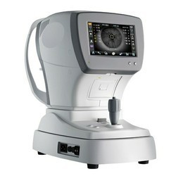 Auto Refractometer Application: Hospital