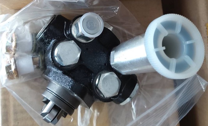 10pe1 6hk1 Fuel Pump 105327-4420
