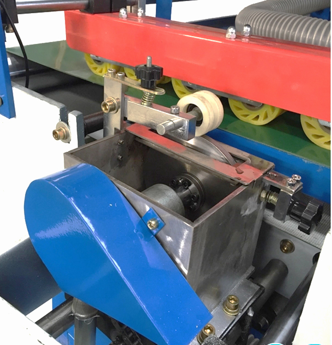 Customed Semi Automatic Pressure Folder Gluer Machine Electric Driven Type Ce Approval