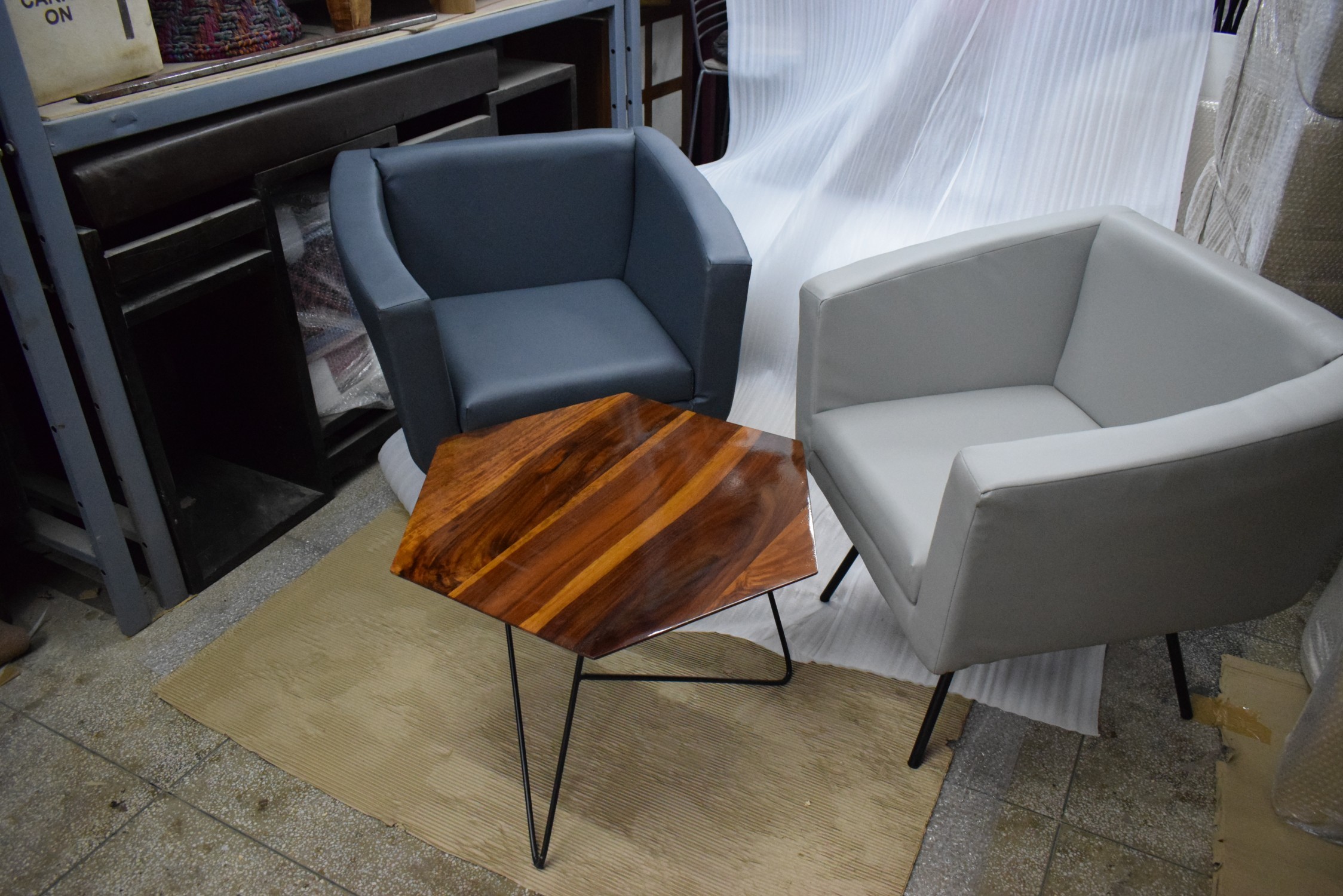 Wooden Table - Solid Wood Top 60x60x45 Cm | Modern Design, Metal Base, Lightweight, Durable, Easy To Clean, Eco-friendly, No Assembly Required