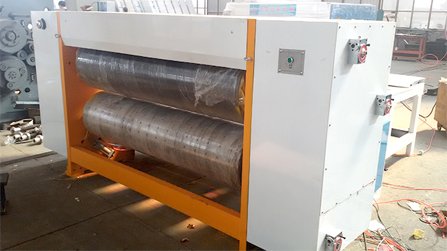 White Chain Feeding Corrugated Rotary Die Cutting Machine Slitting Creasing Corner Cutter