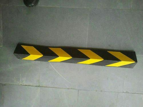 कॉर्नर गार्ड्स का आकार: 800 मिमी