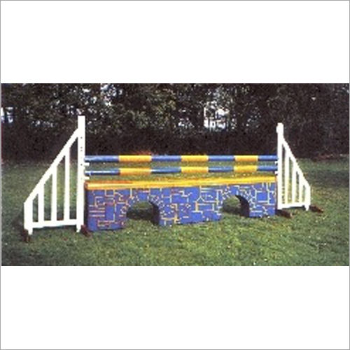 हॉर्स जंपिंग पोल