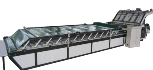 अनुकूलित सेमी ऑटो फ्लूट लैमिनेटर मशीन कार्टन बॉक्स का उपयोग 1500 मिमी* 1250 एमएम मैक्स कवर फेस के साथ करें