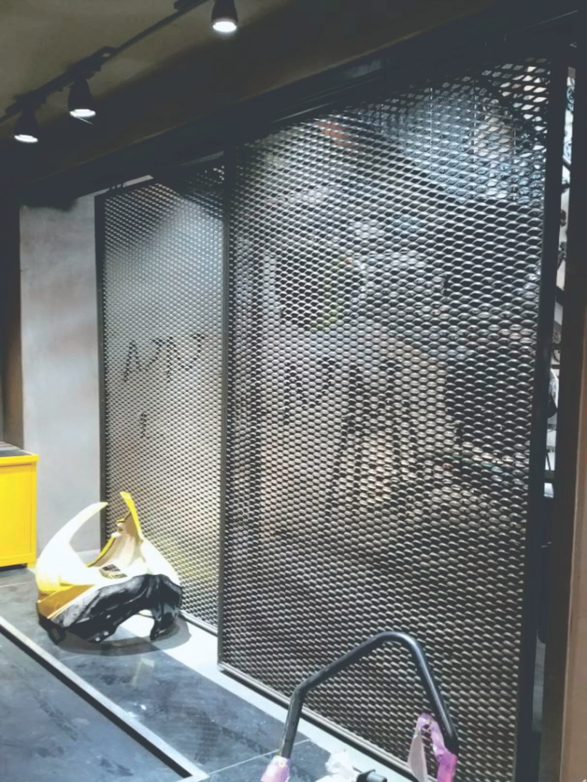 Expanded Metals Interior Decorative Mesh - Steel, Stainless Steel, Copper, Brass, Aluminum, Polycarbonate | Durable, Polished Finish, Versatile Decorative Shapes, Maximum Size Up To 300mm X 500mm