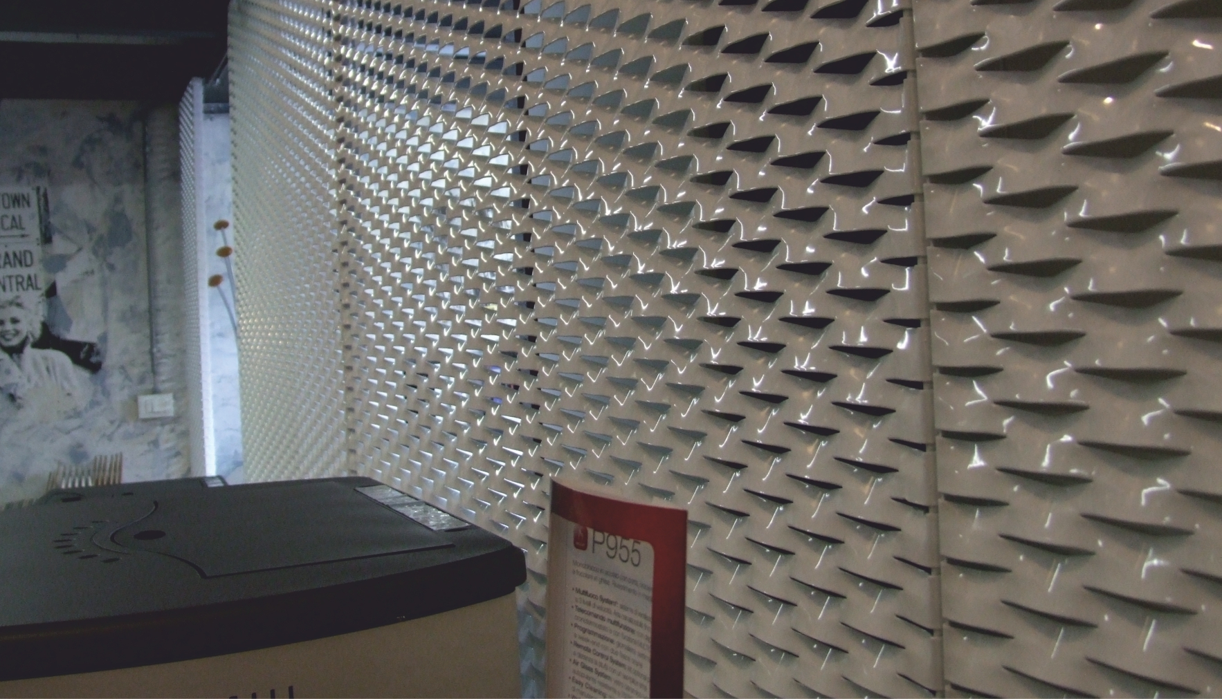Durable Expanded Metal Space Dividers