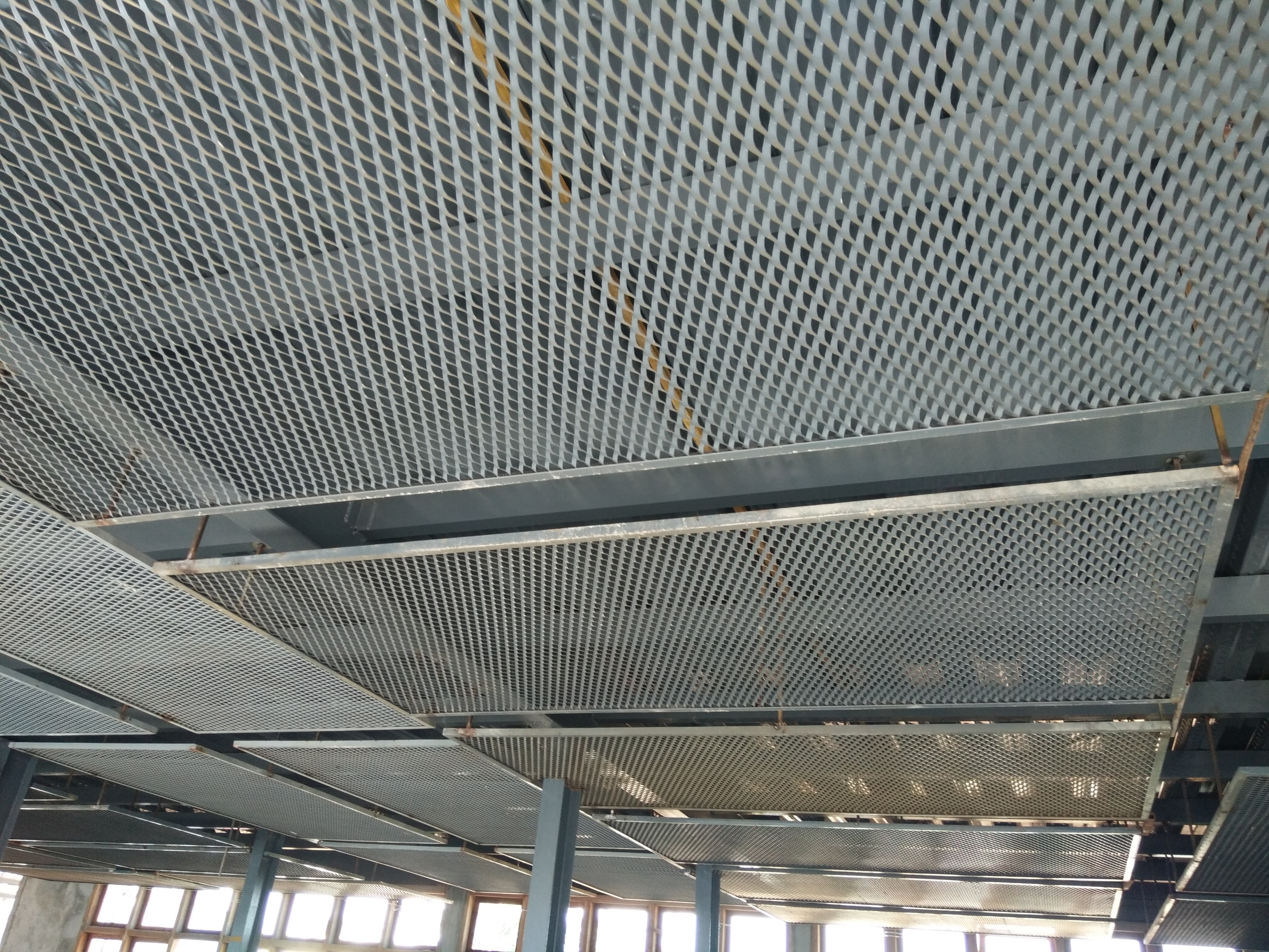 Durable Expanded Metal False Ceilings
