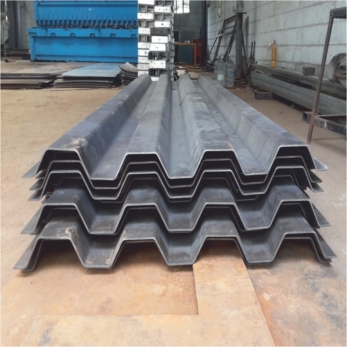 Floor Decking Sheets - Stainless Steel, Length Up To 6.1 Meters, Thickness 3-4 Millimeters | Lightweight, Economical, Suitable For Various Applications