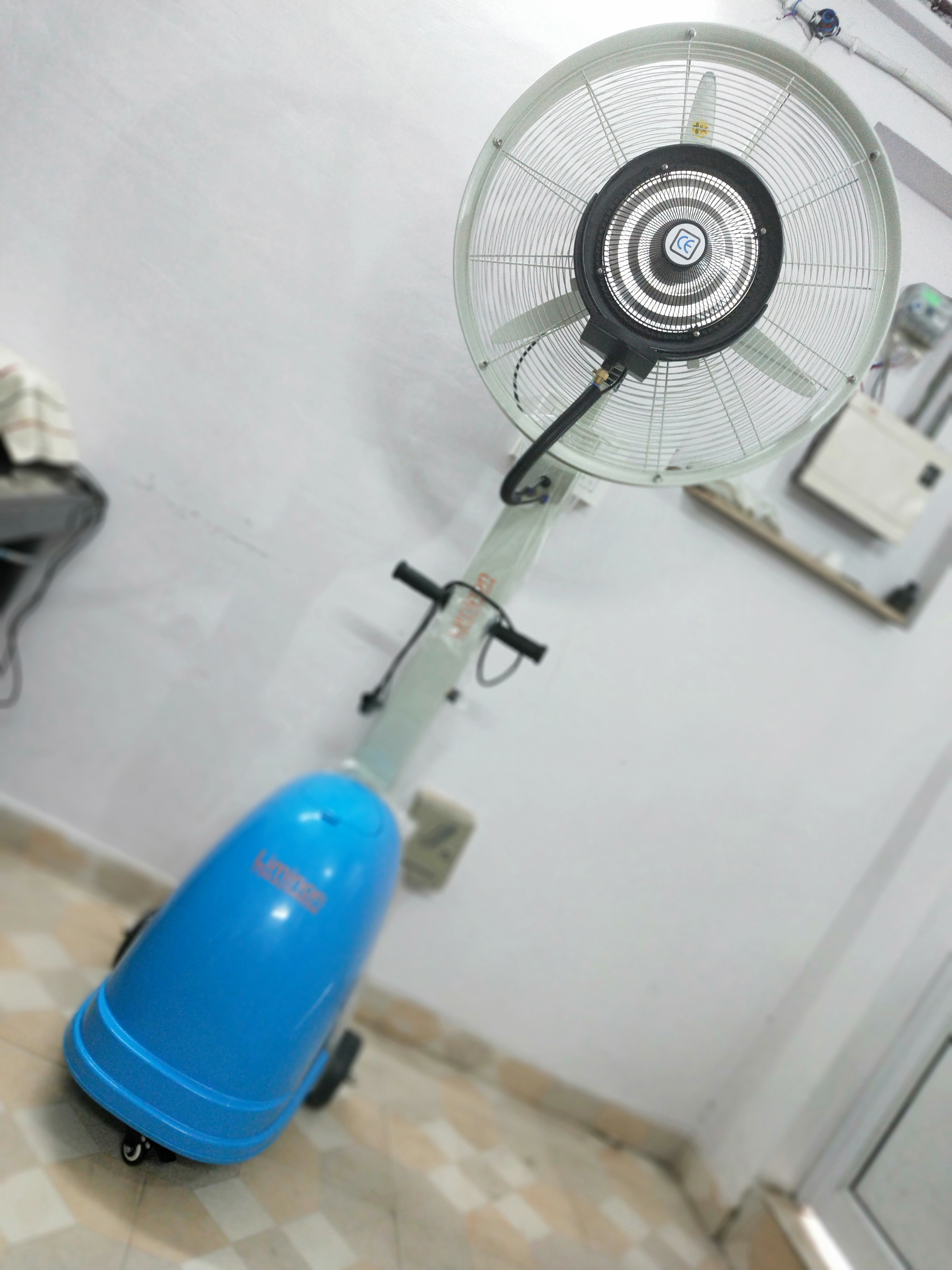 Blue Mist Fan Blade Diameter: 26 Inch (In)