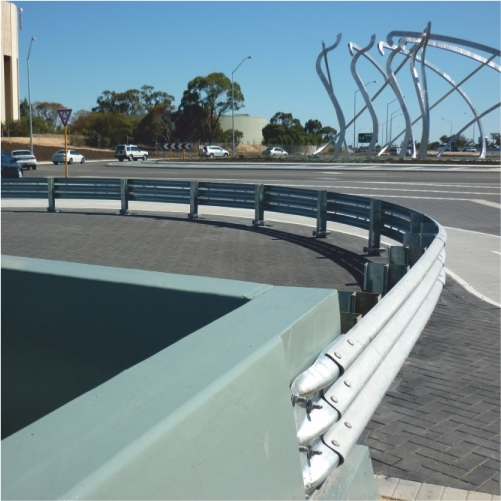 Safety Metal Barriers - Metal Crash Barrier, 3mm Thick W-beam & Thri-beam, 4000mm Effective Length, Silver Galvanized Metal, Manual Usage