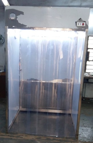 डिस्पेंसिंग बूथ