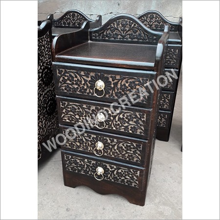 लकड़ी का स्टोरेज कैबिनेट