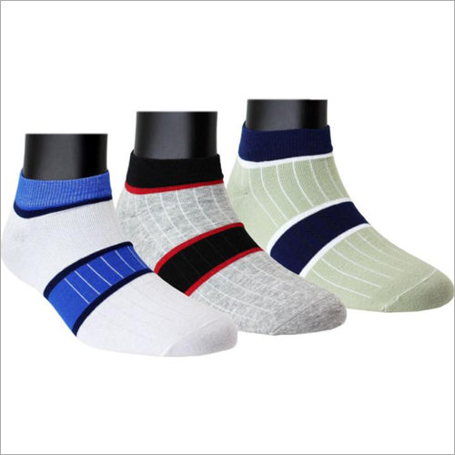 सभी रंगों में उपलब्ध। महिलाओं के शॉर्ट एंकल सॉक्स