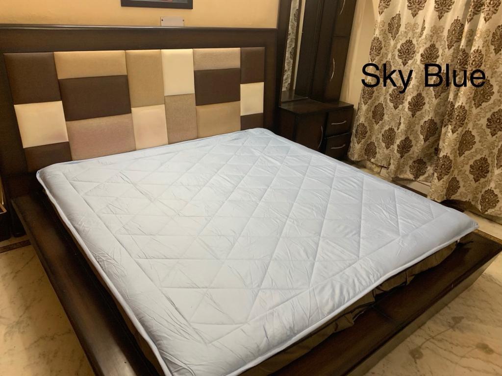 Golden Mattress Protector