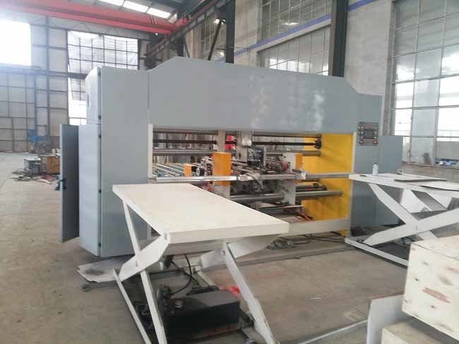 Corrugated Carton Box Double Pieces Stitching Machinery For 1200 - 1500mm Max Width Sheet Box Size: Customized