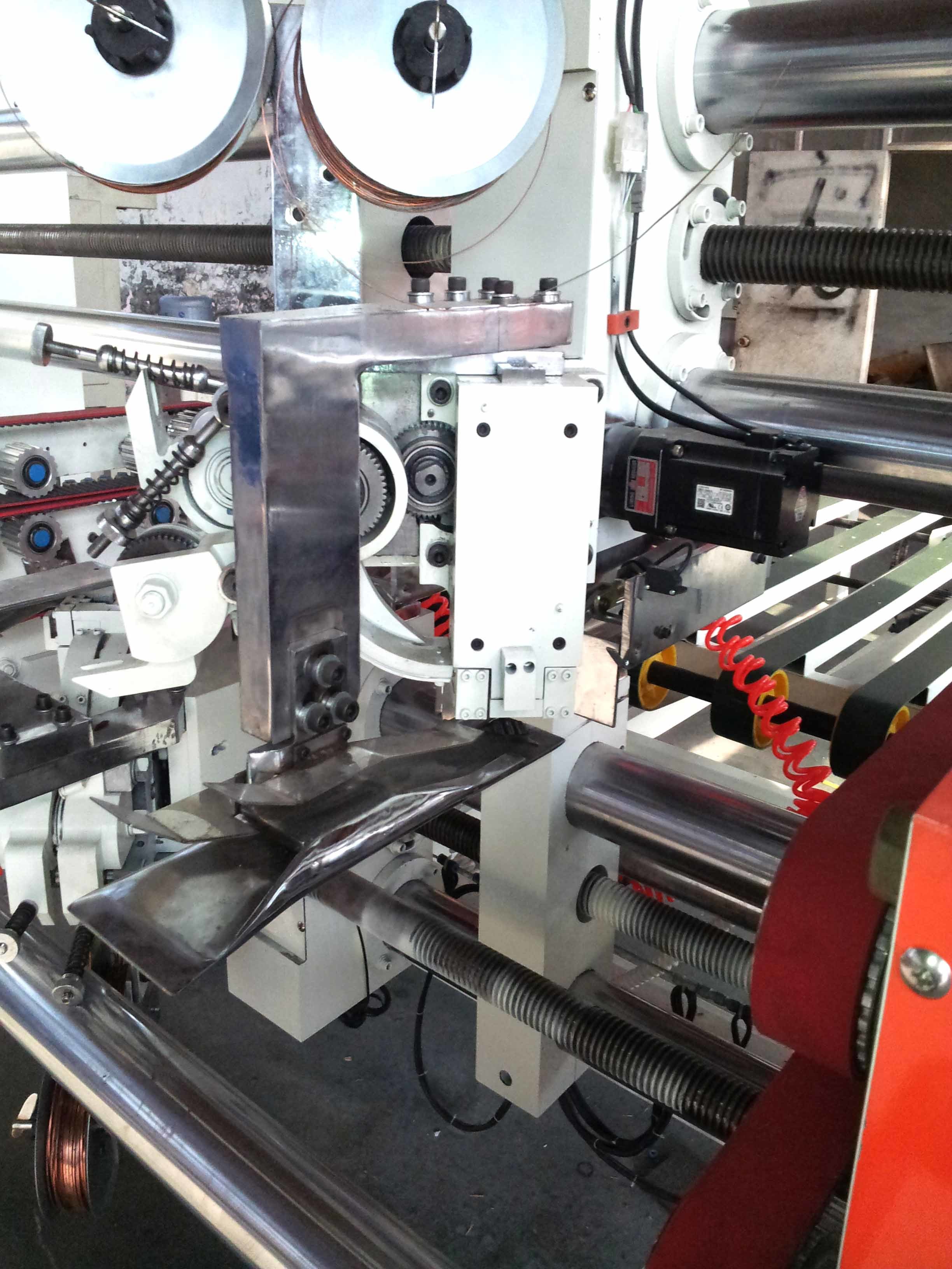 Double Servo Carton Box Stitching Machine , Semi - Auto Corrugated Stitching Machine Box Size: Customized