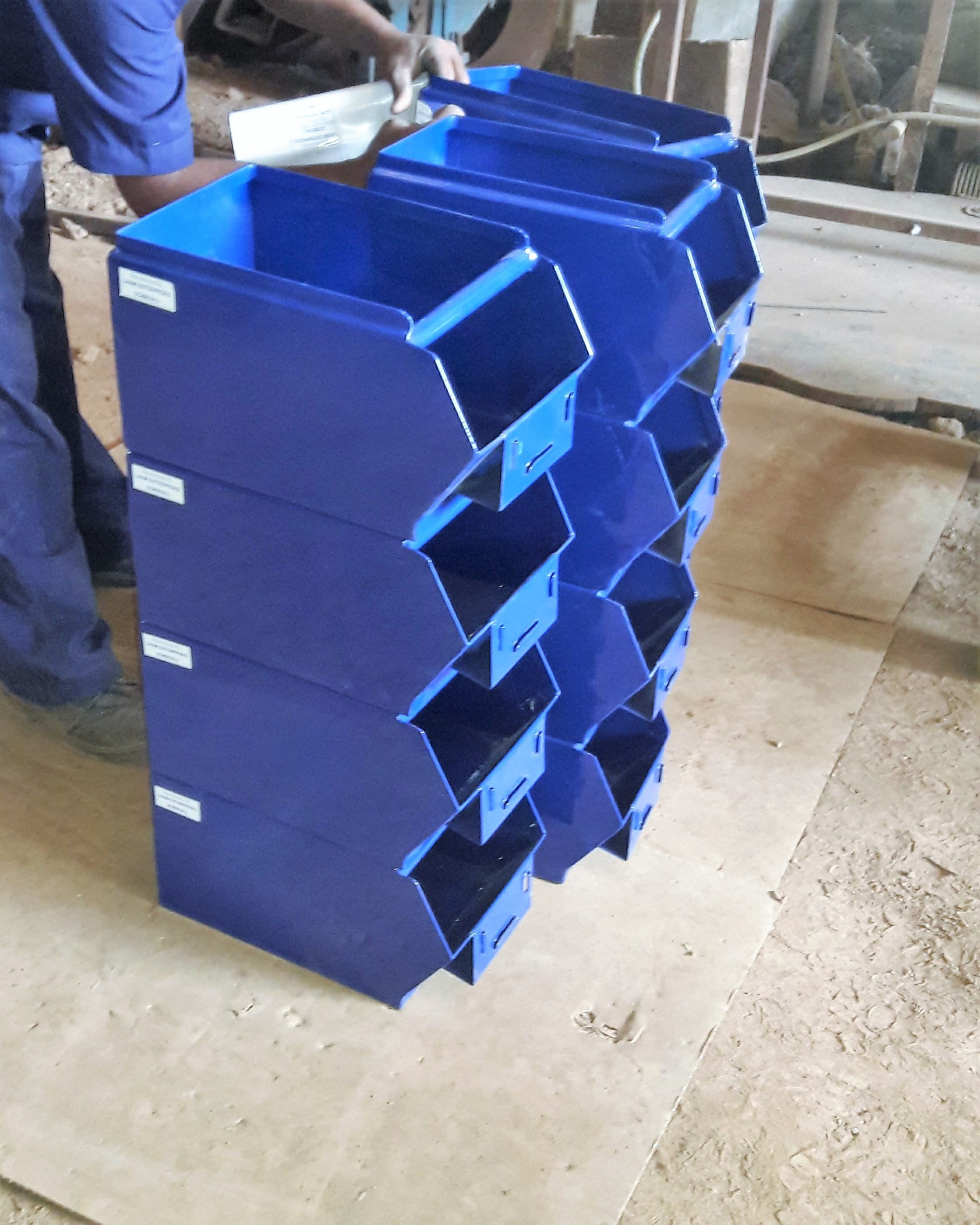 Vertical Snout End Bins